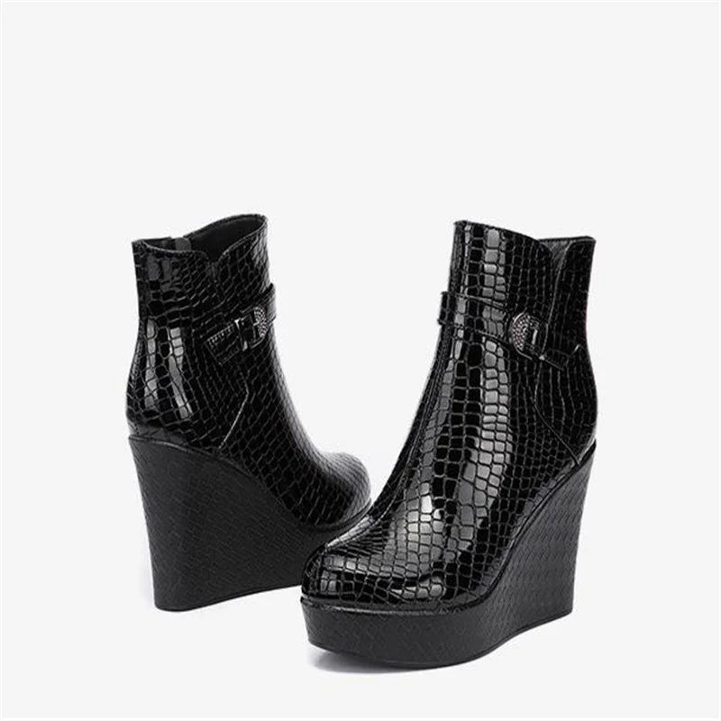 YAERNI New spring Autumn Women Ankle Boots Women wedge platform high heels Boots Solid Lace-up Fashion Ladies shoes Plus size