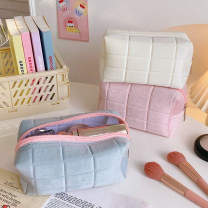 Cute Plush Makeup Bag for Women Zipper Large Solid Color Cosmetic Bag Travel Make Up Toiletry Bag Washing Pouch Plush Pen Pouch